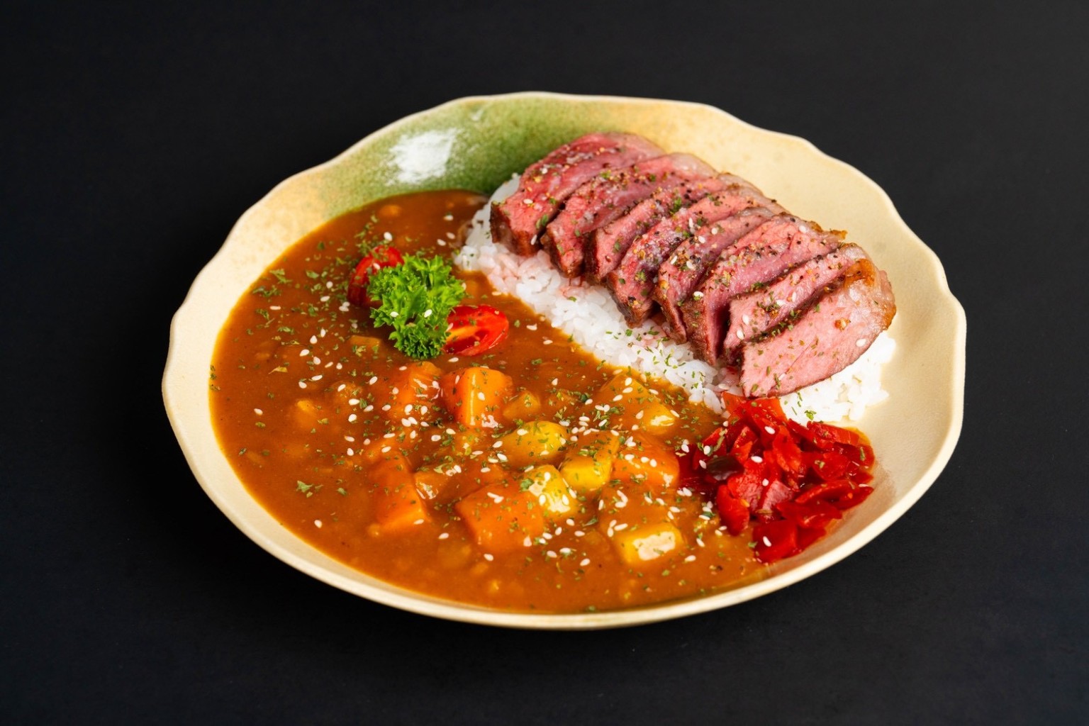 ข้าวแกงกะหรี่เนื้อพิคานย่า Dry-Aged ภาพอาหารจากร้าน SHIPPO